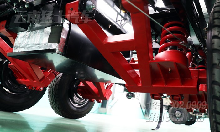 雙軸獨立懸掛,定制掛車底盤,拖掛房車底盤,拖掛房車廠家,房車設(shè)計,定制化房車