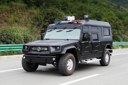 東風(fēng)猛士M50雙排廂式車_四驅(qū)移動(dòng)指揮車警用巡邏車_4*4猛士改裝可上藍(lán)牌