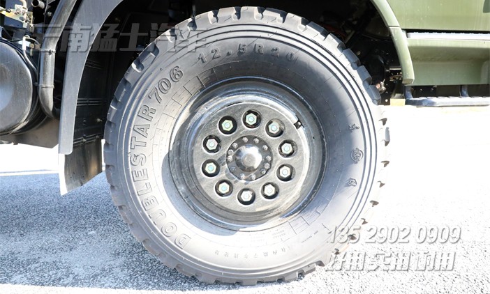 高配版貨車,越野卡車,EQ2070升級(jí),2.5噸卡車,東風(fēng)越野專用車