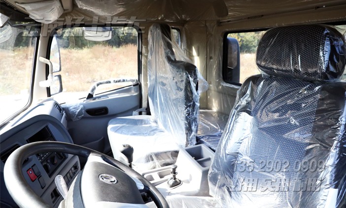 高配版貨車,越野卡車,EQ2070升級(jí),2.5噸卡車,東風(fēng)越野專用車