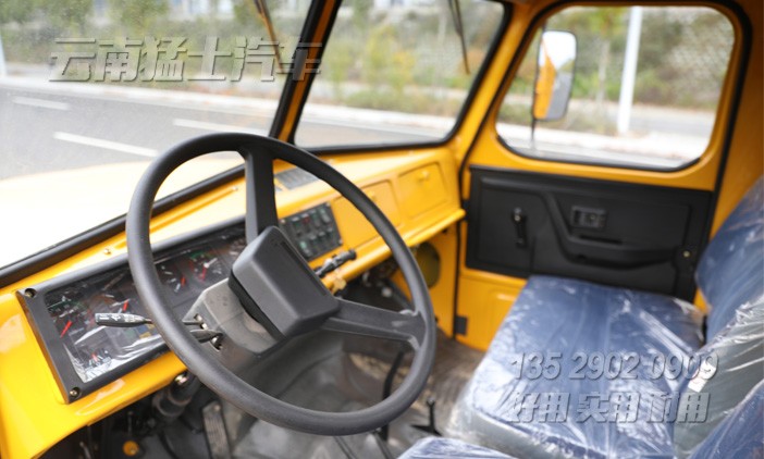 長鼻子卡車,雙擋風玻璃,越野運輸車,EQ240,東風經典6x6