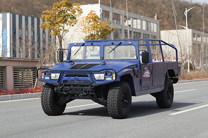 東風(fēng)猛士高機(jī)動(dòng)EQ2050敞篷檢閱車_EQ2050四驅(qū)全地形越野載貨車_全驅(qū)猛士軟頂溜背越野車