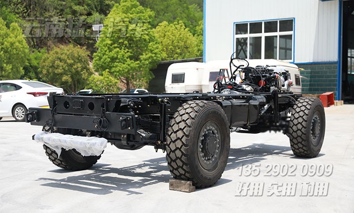 四驅三類底盤,特種汽車底盤,底盤設計定制,底盤開發(fā),全驅底盤,越野專用車底盤