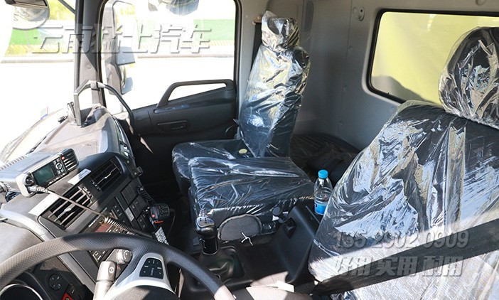 四驅越野保障車,升降尾板運輸車,液壓尾板車,東風運兵車